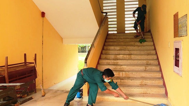 TT-Huế: Trường THPT đầu tiên được trưng dụng làm khu cách ly tập trung ảnh 4