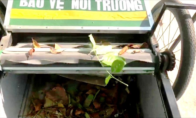 Độc đáo xe gom rác mini tự chế giá thành dưới 1 triệu đồng của thầy giáo trường làng ảnh 7