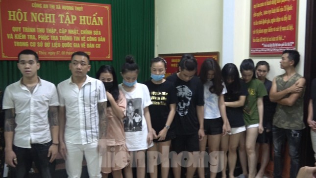 Bao nguyên nhà nghỉ mừng sinh nhật vợ, mở luôn tiệc ma túy tập thể ảnh 1