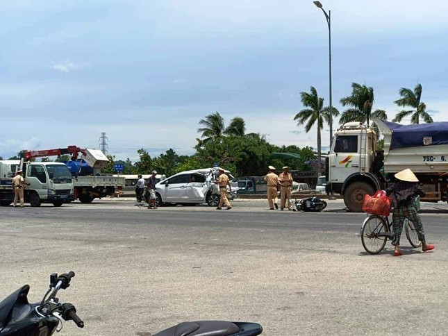 Xe ‘điên’ gây tai nạn liên hoàn cho nhiều phương tiện trên Quốc lộ 1 ảnh 1