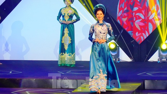 Nữ sinh viên Đại học Ngoại ngữ Huế đoạt Quán quân ‘Hoa khôi Đại học Huế 2020’ ảnh 5