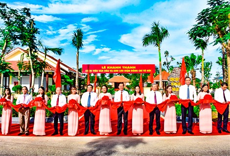 Trưởng Ban Tuyên giáo Trung ương dự kỷ niệm 100 năm ngày sinh đồng chí Tố Hữu ảnh 2