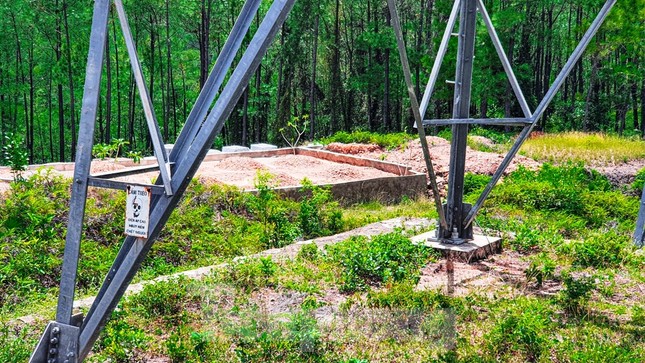 Đua nhau 'xâu xé' đất hành lang lưới điện quốc gia 500KV thành lăng mộ, nghĩa trang ảnh 7