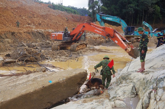 Kết thúc giai đoạn 3 tìm kiếm nạn nhân mất tích tại Rào Trăng, sẽ thêm giai đoạn 4 ảnh 6
