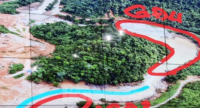Nóng lòng tìm kiếm người mất tích, giai đoạn 4 ở Rào Trăng 3 khó khăn thế nào? ảnh 3