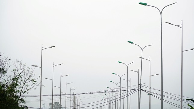 Hai công trình chiếu sáng tiền tỷ xây trên đường cụt 'bỏ hoang' ở Huế ảnh 6
