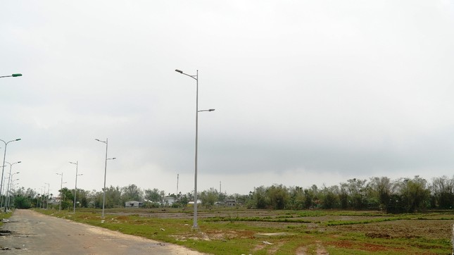 Hai công trình chiếu sáng tiền tỷ xây trên đường cụt 'bỏ hoang' ở Huế ảnh 7