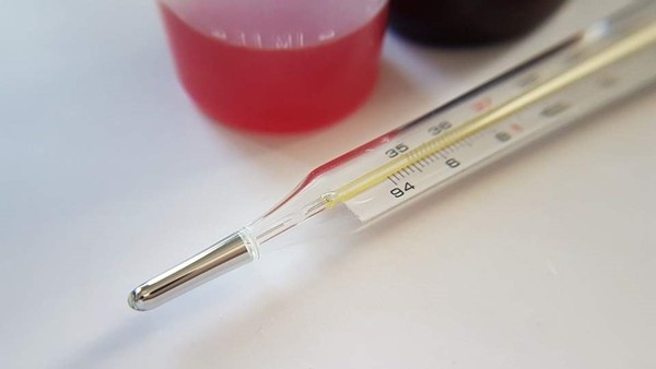 Đã tìm ra trình tự phổ biến của các triệu chứng COVID-19, giúp phân biệt với các bệnh khác ảnh 1