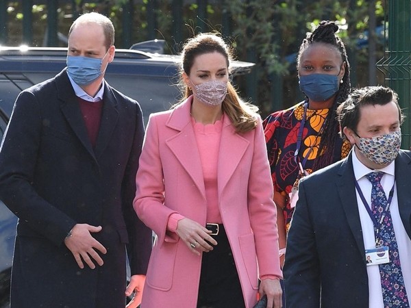 Là người duy nhất bị Meghan trực tiếp nhắc tên, tại sao Công nương Kate vẫn chưa phản hồi? ảnh 1