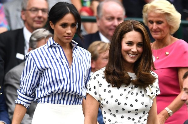 Meghan chú ý đến Kate từ trước khi quen Harry, sao lại bảo “chẳng biết gì về Hoàng gia“? ảnh 4