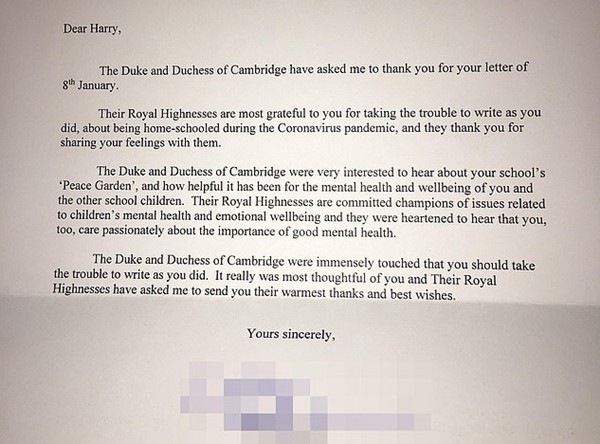 William - Kate có động thái đầy ẩn ý: Gửi thư cho cậu bé tên là Harry, với chi tiết “lạ“ ảnh 2