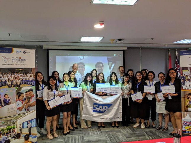 Đại học RMIT đại diện Việt Nam thi Khám phá khoa học số ASEAN ảnh 1