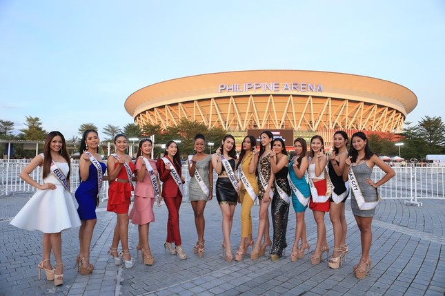 Dàn hoa hậu Philippines nóng bỏng gây 'náo loạn' lễ khai mạc SEA Games 30 ảnh 1