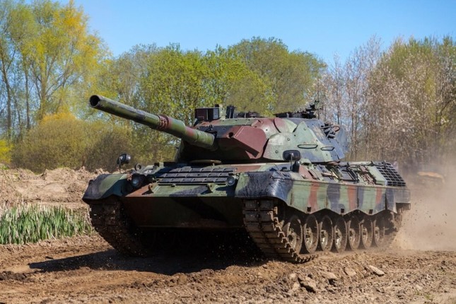 NATO tháo rời gần 500 chiếc xe tăng Leopard-1 để... bán phế liệu ảnh 1
