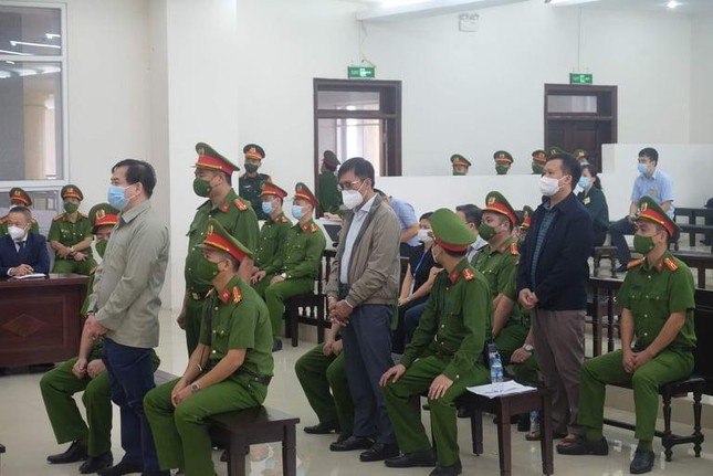 Ông Nguyễn Duy Linh bị tuyên phạt 14 năm tù, đã nộp lại 5 tỷ đồng nhận của Vũ 'nhôm'
