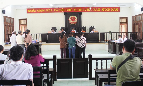 Tòa vẫn xử dù vắng bị cáo và gần 1.300 người liên quan ảnh 2