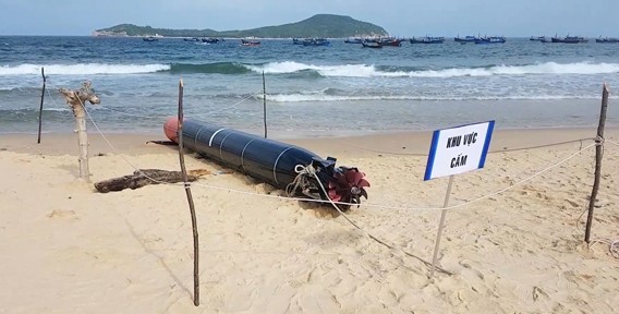 Phát hiện ngư lôi dài gần 7 mét trôi dạt trên biển Phú Yên ảnh 5