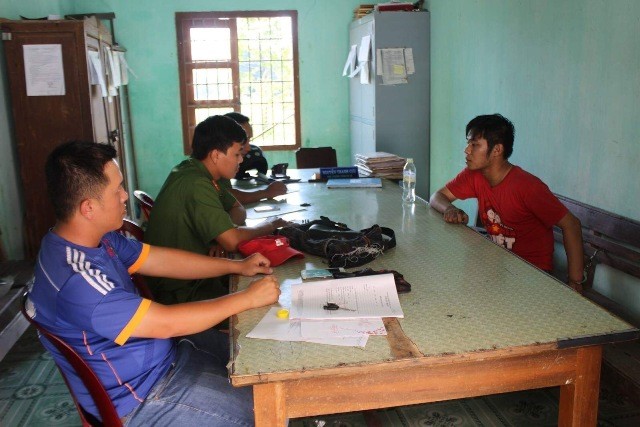 Phú Yên: Dân ùa ra ruộng truy bắt đối tượng cướp tiệm vàng ảnh 1