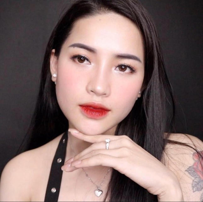 “Drama” giới beauty blogger chưa nguội, một nhân vật có tiếng tham chiến và bị “phản dame“ ảnh 2