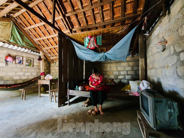Nổi trôi những phận đời sau bão lũ ảnh 4