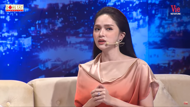 Hương Giang thú nhận từng giả danh cháu gái ruột Phi Nhung để có show ảnh 2