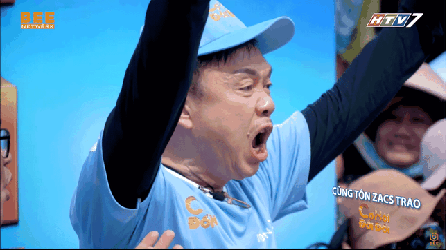 Khán giả rơi nước mắt xem video Chí Tài chạy mướt mồ hôi để giúp người nghèo ảnh 2