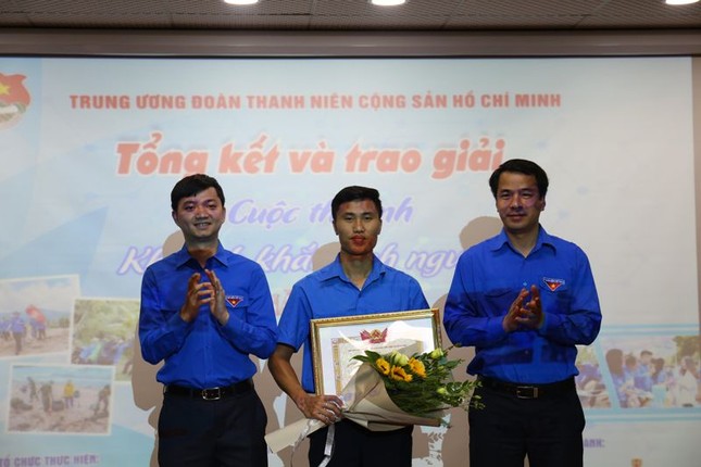 Trao giải cuộc thi 'Khoảnh khắc tình nguyện' 2018 ảnh 1