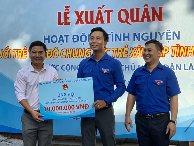 Khám bệnh, phát thuốc miễn phí cho 1.000 người dân nước bạn Lào ảnh 5
