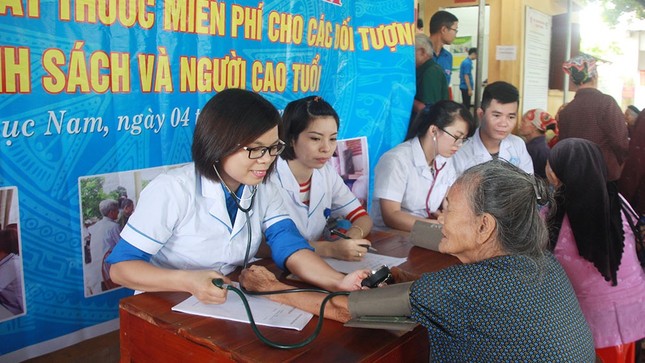 Đoàn đỡ đầu học sinh có hoàn cảnh khó khăn ảnh 4