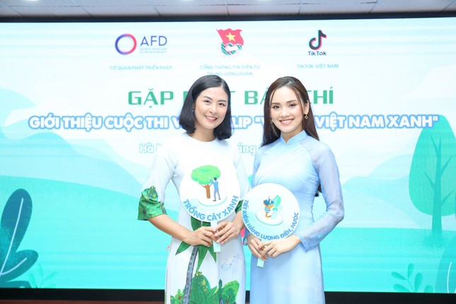 Cùng Hoa hậu Ngọc Hân làm video, clip 'Vì một Việt Nam xanh' ảnh 1
