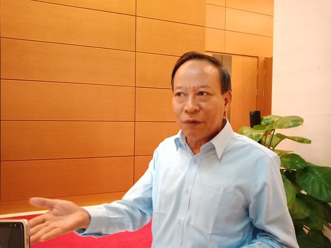 Từ vụ 'nựng' bé gái trong thang máy: Cần quy trình điều tra đặc biệt tội dâm ô ảnh 1