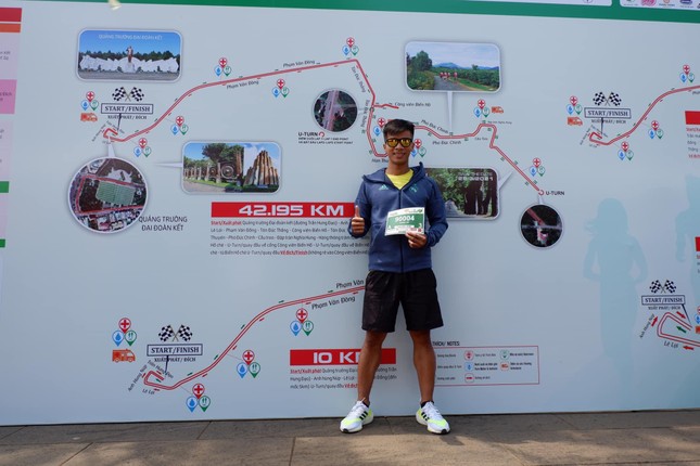 Runner nhận BIB, sẵn sàng tranh tài tại Tiền Phong Marathon ảnh 10