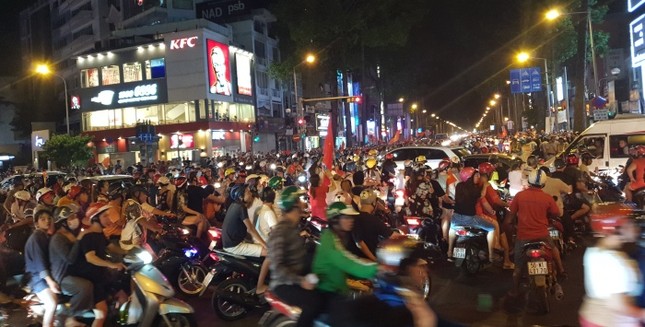 Triệu con tim hòa chung nhịp đập ảnh 26