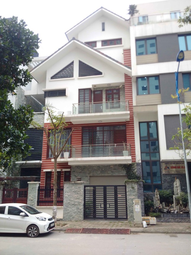 Cận cảnh 2 nhà liền kề 'bỏ hoang' bà Quỳnh Anh mua tại Hà Nội ảnh 3