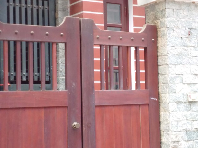 Cận cảnh 2 nhà liền kề 'bỏ hoang' bà Quỳnh Anh mua tại Hà Nội ảnh 2