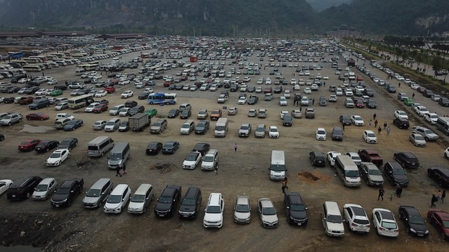 Du khách nườm nượp về chùa Tam Chúc du xuân Canh tý 2020 ảnh 4