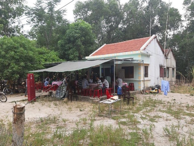 Vụ truy sát khiến cha chết, 2 con trọng thương: Khởi tố 6 đối tượng côn đồ ảnh 2