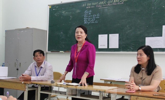 Thứ trưởng Bộ GD&ĐT: Giám thị sơ suất sẽ thiệt thòi cho thí sinh ảnh 2