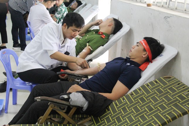 Đà Nẵng: Gần 1000 người nô nức tham gia ngày hội Chủ nhật Đỏ ảnh 3