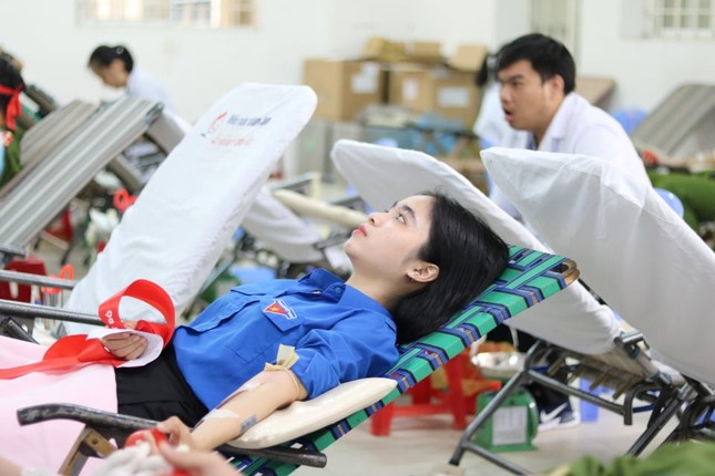 Đà Nẵng: Gần 1000 người nô nức tham gia ngày hội Chủ nhật Đỏ ảnh 10