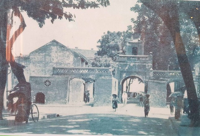 Triển lãm 'Hoài niệm Hà Nội phố' ảnh 2