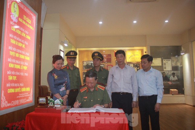 Đại tướng Tô Lâm: Học Bác, siết chặt kỷ cương, phòng ngừa suy thoái trong Công an ảnh 6