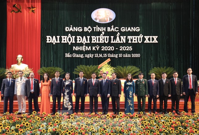 Chi tiết Ban Thường vụ Tỉnh ủy Bắc Giang khóa mới ảnh 1