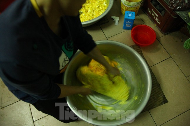 Làng nghề bánh phu thê ngon nức tiếng Bắc Ninh hối hả vào vụ Tết ảnh 4