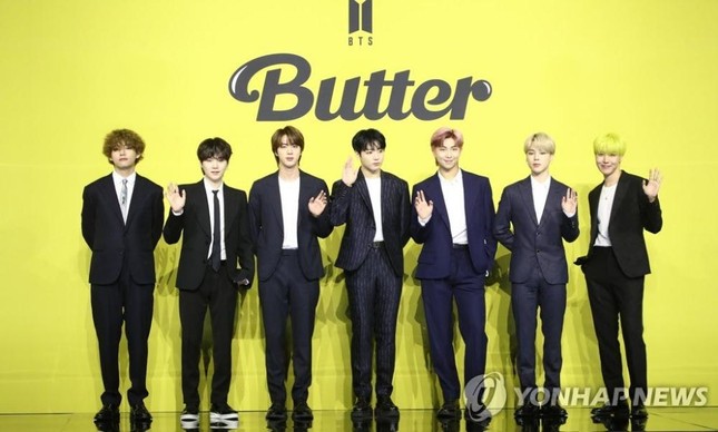 Soi loạt trang phục hàng hiệu của BTS trong MV "Butter", hiệu gì cũng có, chỉ không có LV! ảnh 22