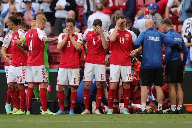 Cập nhật mới nhất: Ngôi sao đội tuyển Đan Mạch đột quỵ trên sân đã qua cơn nguy kịch ảnh 3