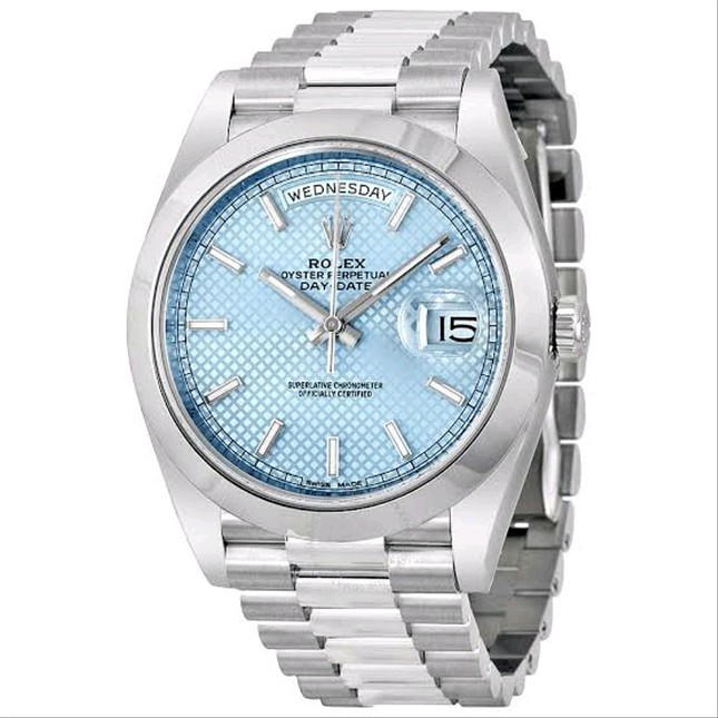 RM và Jin của BTS bị phát hiện cùng đeo đồng hồ Rolex giá siêu khủng ảnh 2