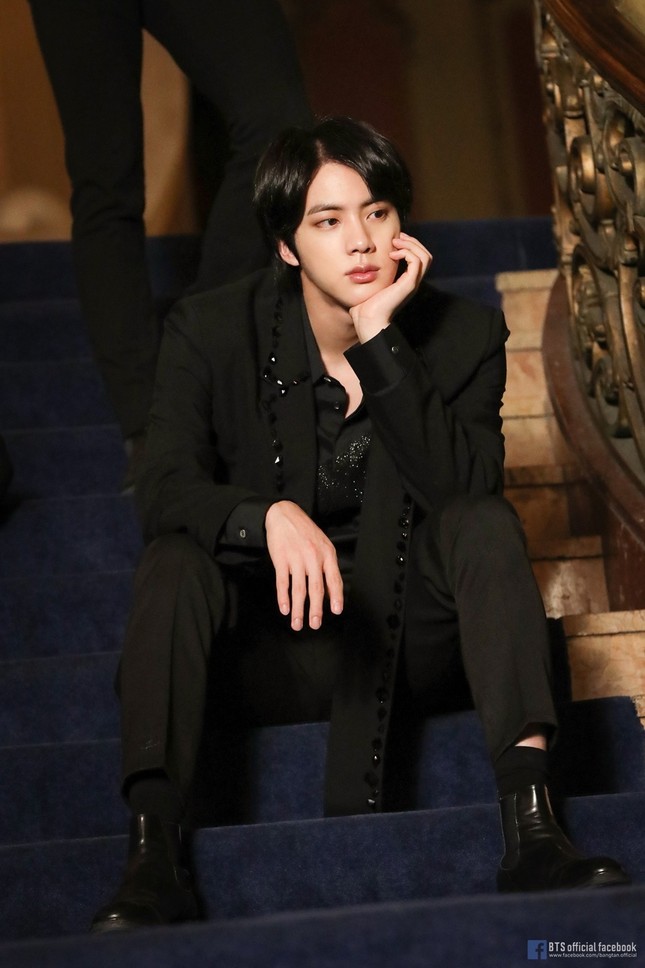 BTS tiết lộ độ tuổi muốn kết hôn, khiến các ARMY vừa buồn cười vừa hốt hoảng ảnh 1