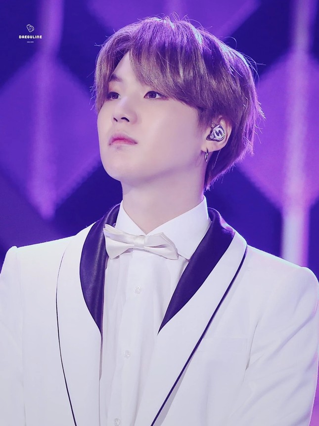 BTS tiết lộ độ tuổi muốn kết hôn, khiến các ARMY vừa buồn cười vừa hốt hoảng ảnh 2