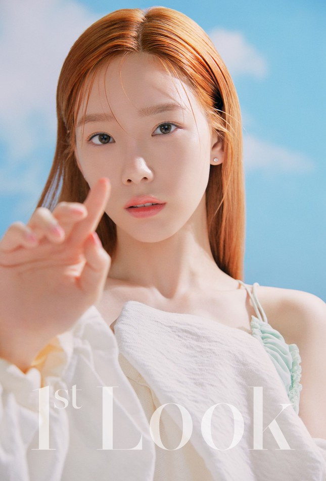 Taeyeon xinh như thiên thần trên bìa tạp chí 1st Look, nghẹn ngào mỗi khi nhắc đến fan ảnh 3